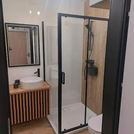 Dream B Zeromskiego 15 *