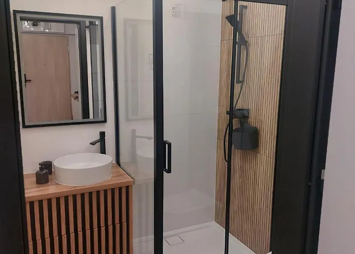 Dream B Zeromskiego 15 *